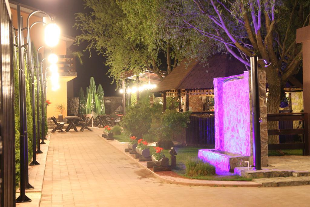 Rixo'S Guesthouse Circea Luaran gambar