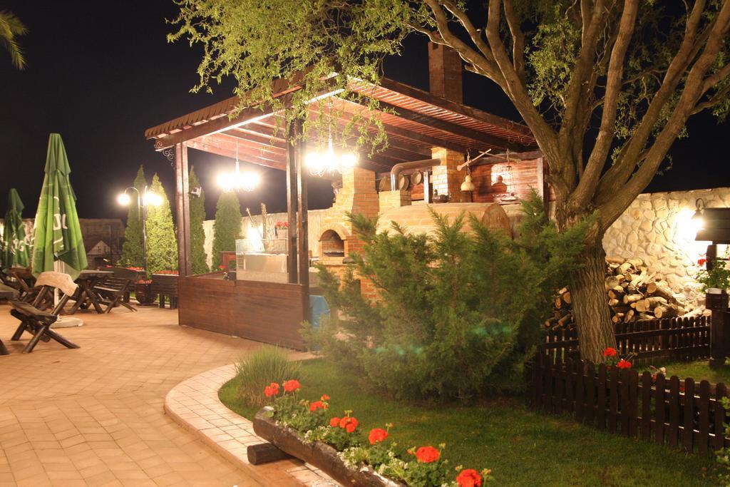 Rixo'S Guesthouse Circea Luaran gambar