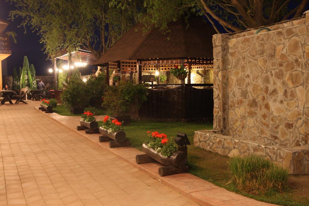 Rixo'S Guesthouse Circea Luaran gambar