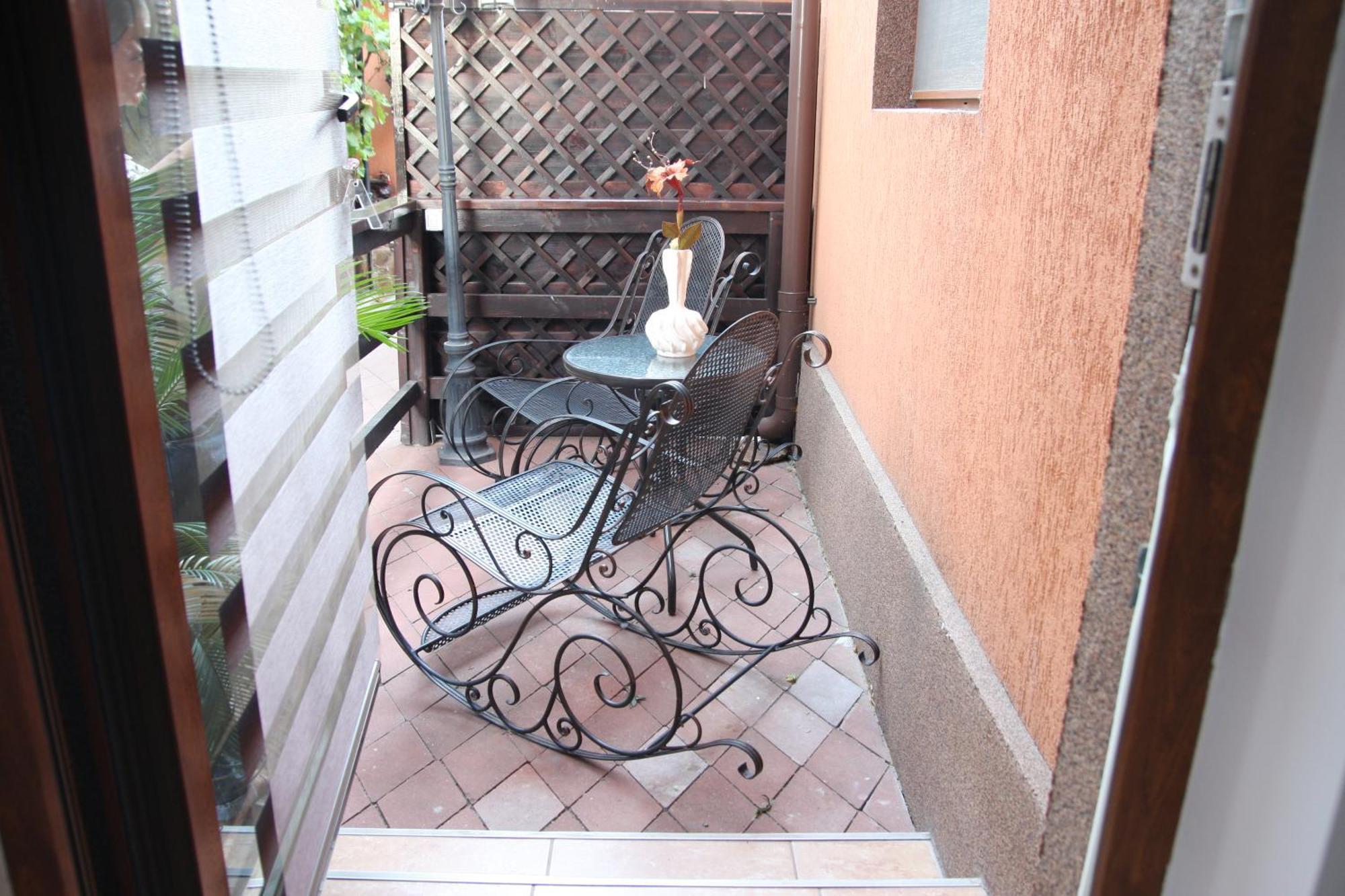 Rixo'S Guesthouse Circea Luaran gambar