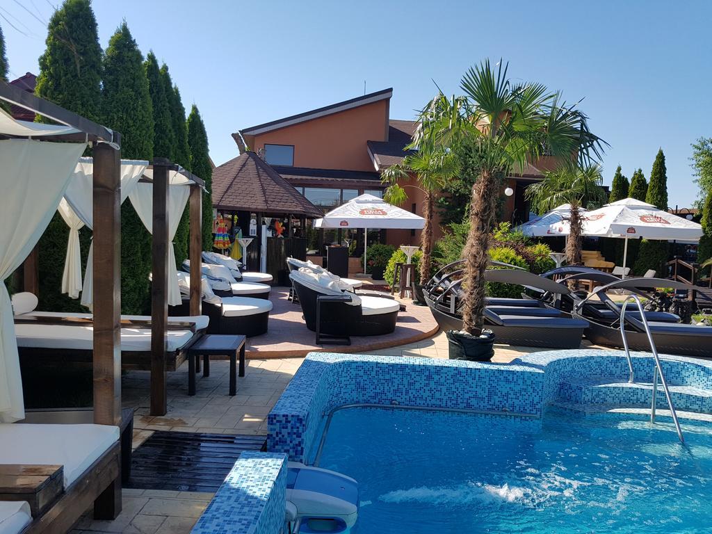 Rixo'S Guesthouse Circea Luaran gambar